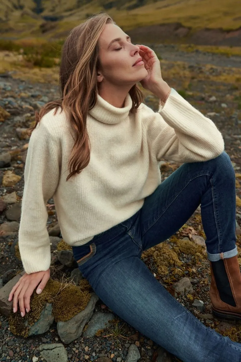 Aidy Thora Rollneck Knit | Ecru | Strik fra Mos Mosh