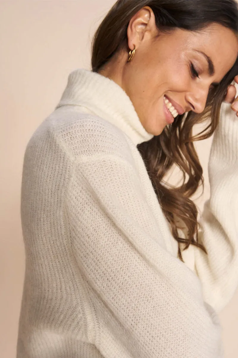 Aidy Thora Rollneck Knit | Ecru | Strik fra Mos Mosh