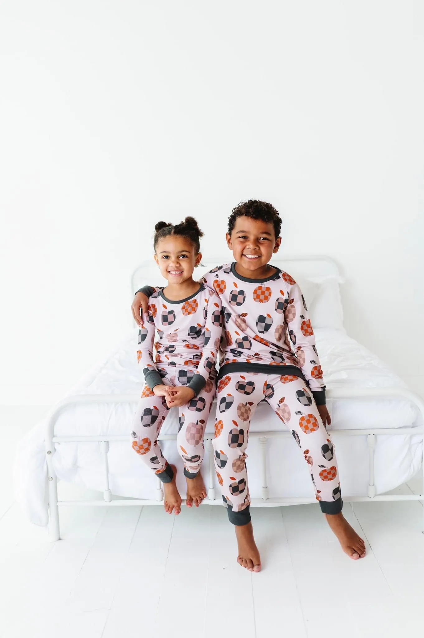 Apples Jogger Set