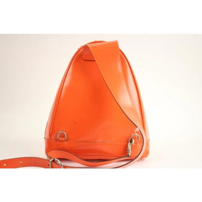 Tom Ford era, Gucci, petite, bright orange patent leather and smooth leather, triangular, messenger bag or backpack with a dual zip closure